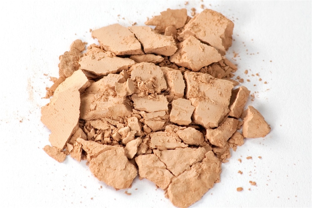 Base em pó duplo Medium Beige - 0.32 oz. Gabriel Cosmetics Inc. - Imagem 2